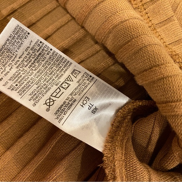 2 Ribbed Mock Neck Tops - Picture 7 of 16